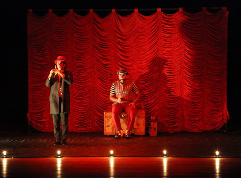 FESTIVAL EM JANEIRO TEATRO PRA CRIANÇA É O MAIOR BARATO
Peça: Circo Lando o Maior Espetáculo da Terra
Cia. Fábrica de Sonhos.
Local: Teatro Paulo Moura
São José do Rio Preto, SP, 19/01/2015
Foto: Pierre Duarte/SMCS