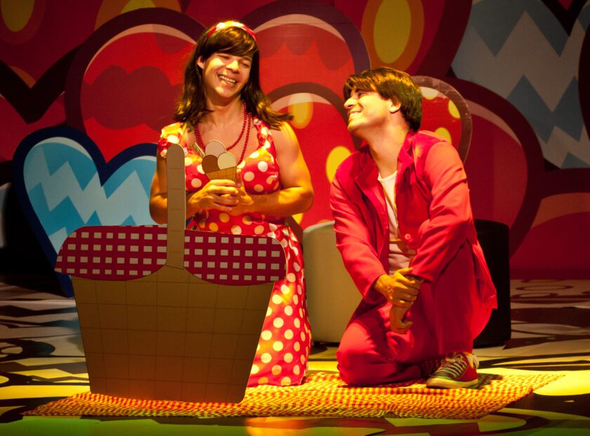 Apresentação da peça Amor de Ahh a Zzz da Cia. de Comédia Setebelos no Teatro dos Bancários